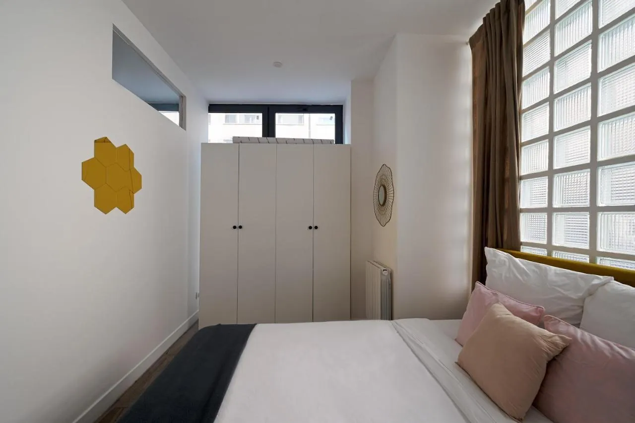 Atypical & Spacious Apartment Close To Most Beautiful Park Morceau Paris France
