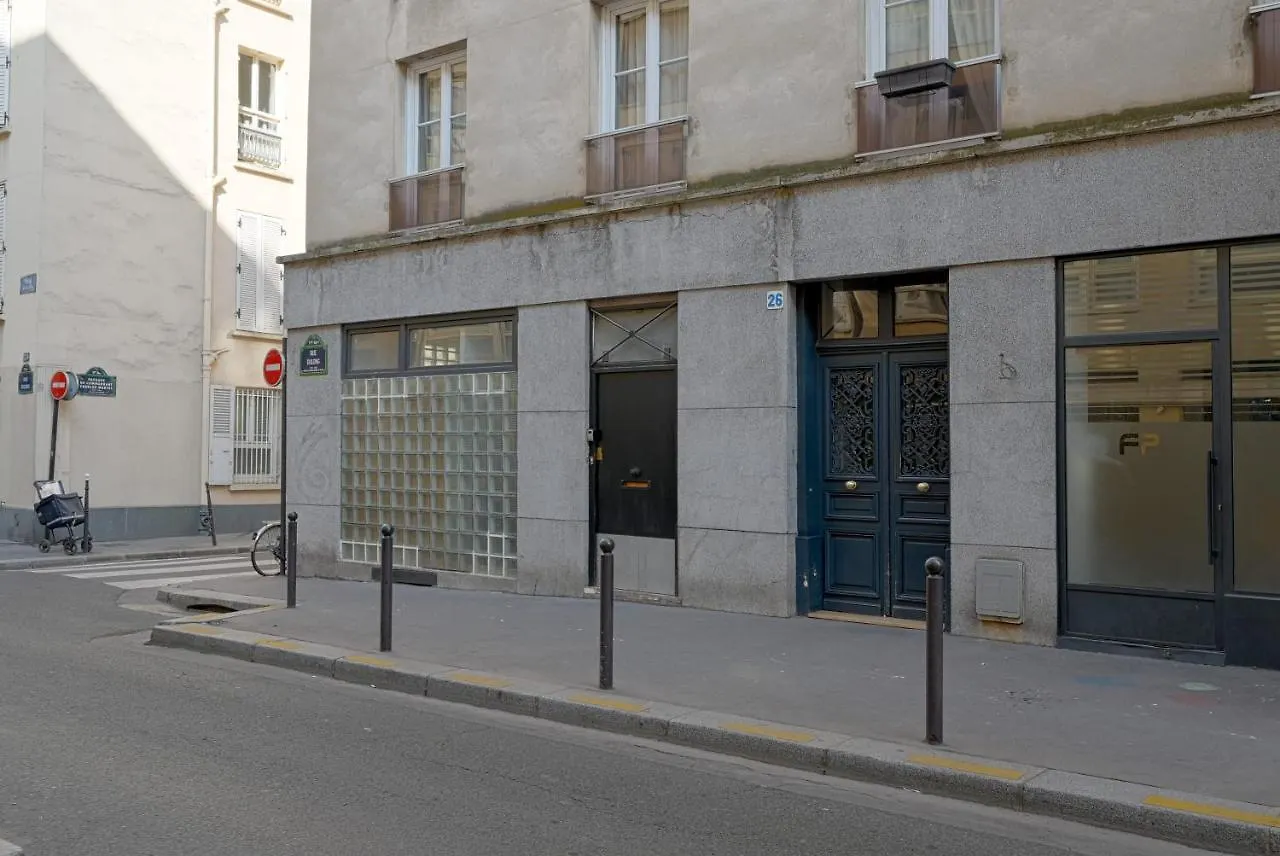 Atypical & Spacious Apartment Close To Most Beautiful Park Morceau Paris