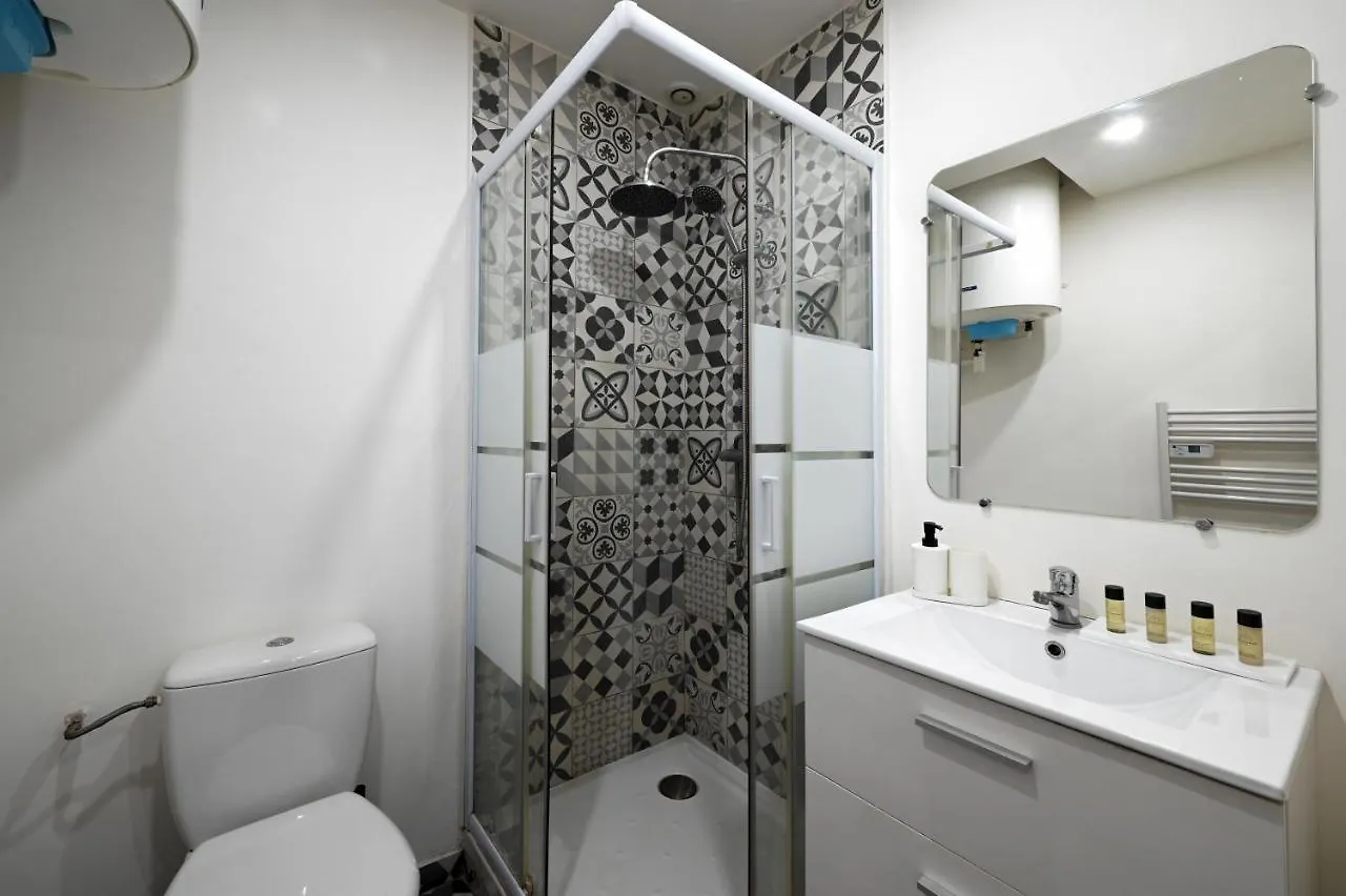 Atypical & Spacious Apartment Close To Most Beautiful Park Morceau Paris