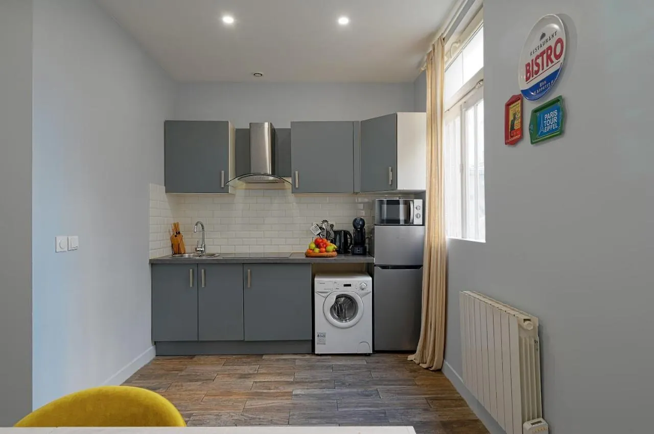 Atypical & Spacious Apartment Close To Most Beautiful Park Morceau Paris