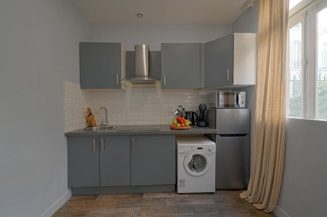 Atypical & Spacious Apartment Close To Most Beautiful Park Morceau Paris