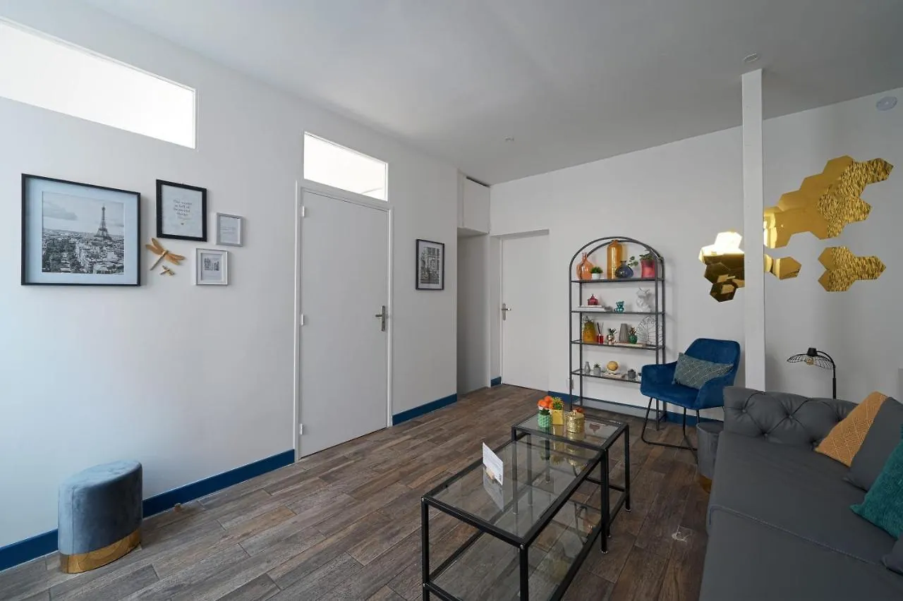 Atypical & Spacious Apartment Close To Most Beautiful Park Morceau Paris